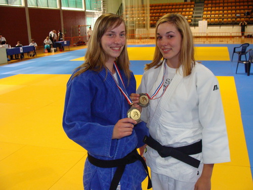 sabine-avdovic-i-anita-prgomet-3mj-u23_2009